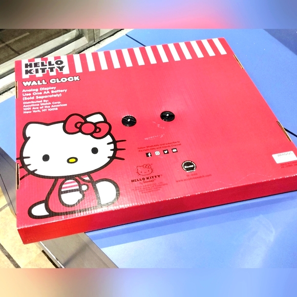 New Sanrio Hello Kitty Large Face Wall Clock, reloj de pare Hello Kitty - Picture 2 of 7